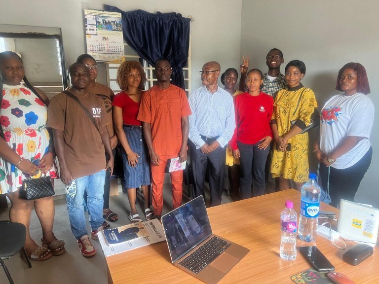Digital and media literacy workshop